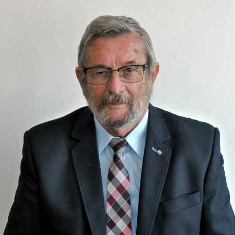 prof. PhDr. Erich Petlák CSc.