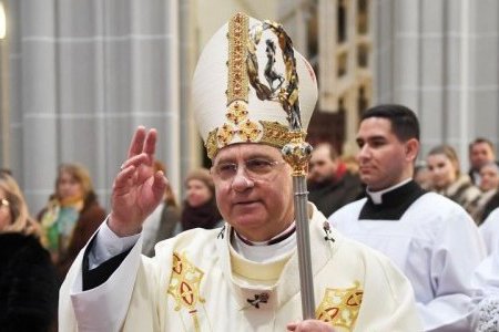 Gratulujeme arcibiskupovi Bernardovi Boberovi k 30. výročiu biskupskej vysviacky
