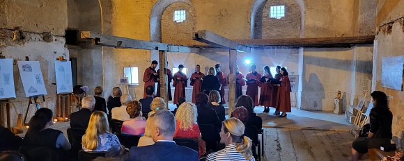 Študentské teleso Schola Cantorum Rosenbergensis sa predstavilo koncertom gregoriánskeho chorálu