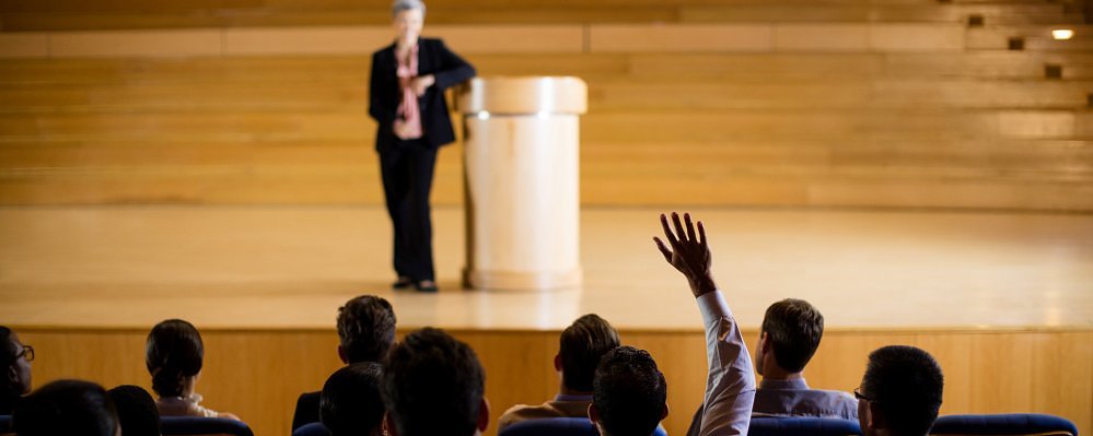 Pozvánka na konferenciu: Prominent – celebrita – outsider