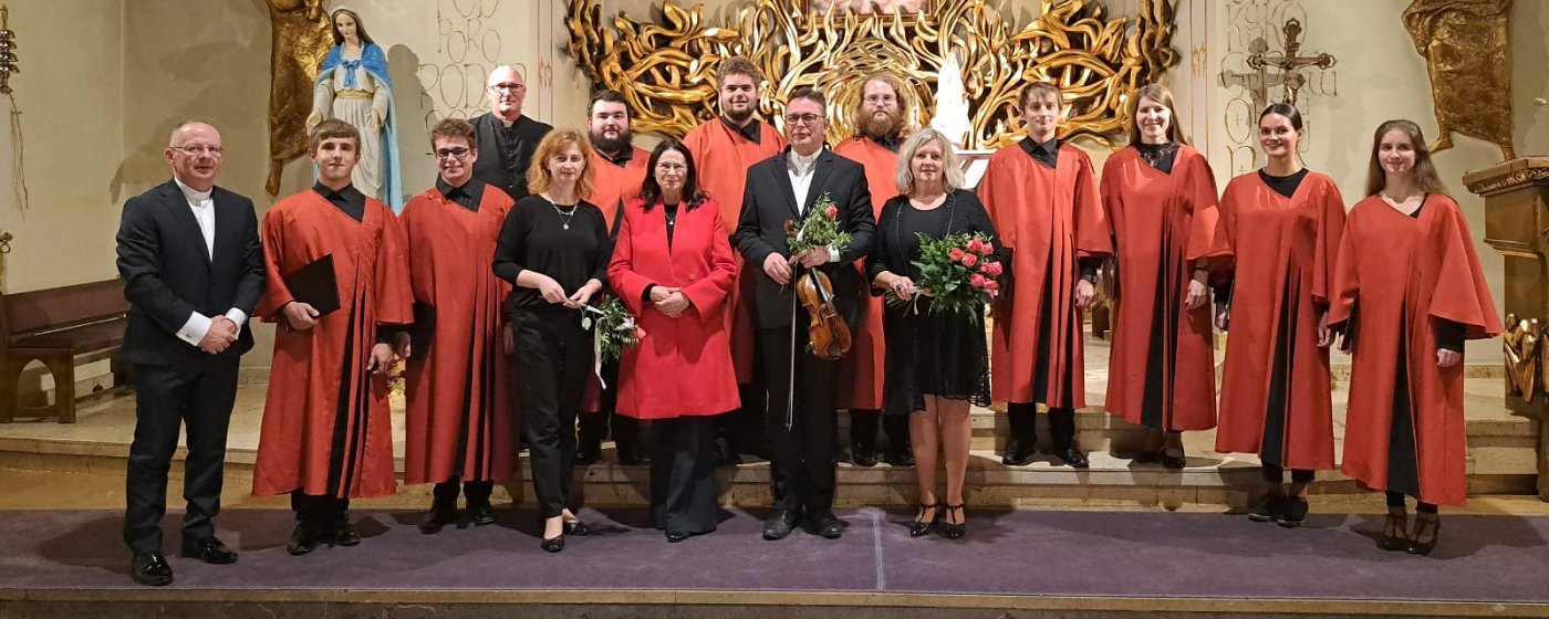 Schola cantorum z Katolíckej univerzity reprezentovala na medzinárodnom festivale Fide et Amore v Poľsku