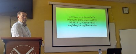O mierových misiách v konfliktných regiónoch