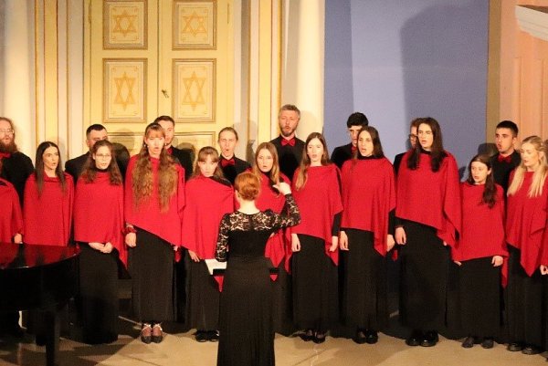 Koncert Katedry hudby Májové nokturno ako most ponad každodennosť