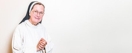 Kto je Helen Mary Josephine Alford OP?