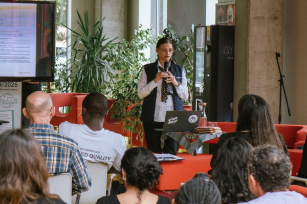 On the contrasts between South Africa and Slovakia