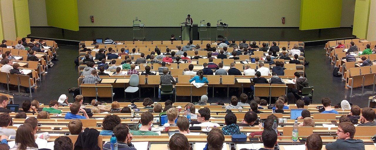 Návrh tém / blokov vzdelávacích aktivít, webinárov a prednášok doktorandskej školy na Katolíckej univerzite v Ružomberku na najbližší rok 2025
