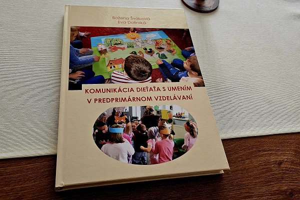Nová kniha o komunikácii dieťaťa s umením