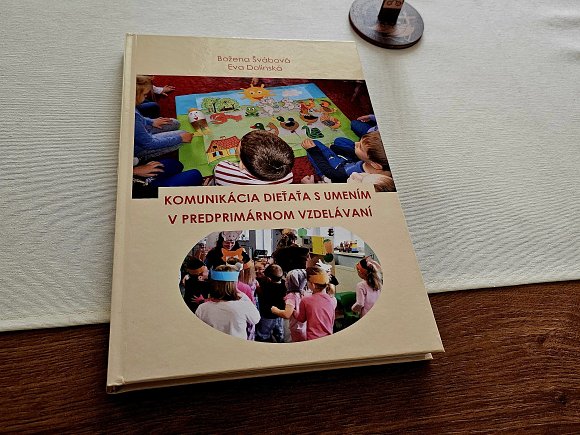 Nová kniha o komunikácii dieťaťa s umením