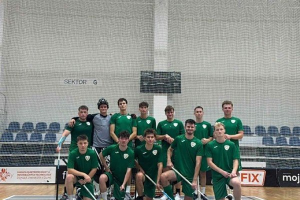 Študenti KTVŠ KU reprezentovali vo florbale