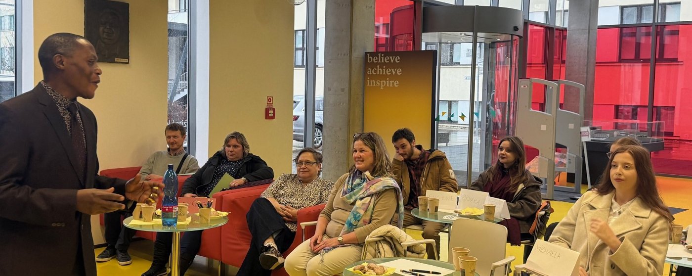 Another informal meeting: Discussion on the value of cultural differences