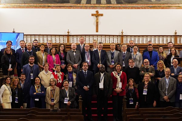Catholic universities discussed the challenges of artificial intelligence and internal communication – Catholic University in Ružomberok was there