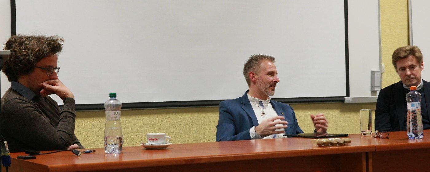 (De)polarizácia na Slovensku II: úspešný druhý ročník konferencie priniesol hodnotný priestor pre odborný dialóg