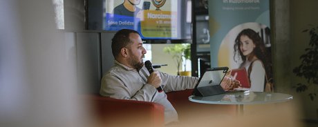 Narcizmus, meditácia a duševné zdravie: Soso Dolidze diskutoval so študentmi na KU