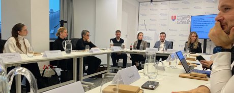 Rokovali sme o udržaní študentov na Slovensku