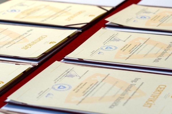 Slávnostné odovzdávanie certifikátov absolventom kurzov interkultúrnej komunikácie