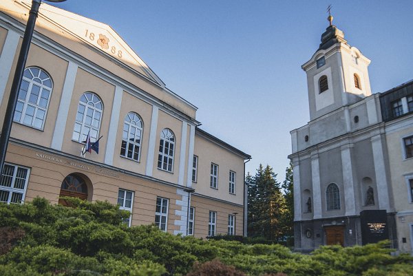 Dôvody, pre ktoré by si mal študovať na KU