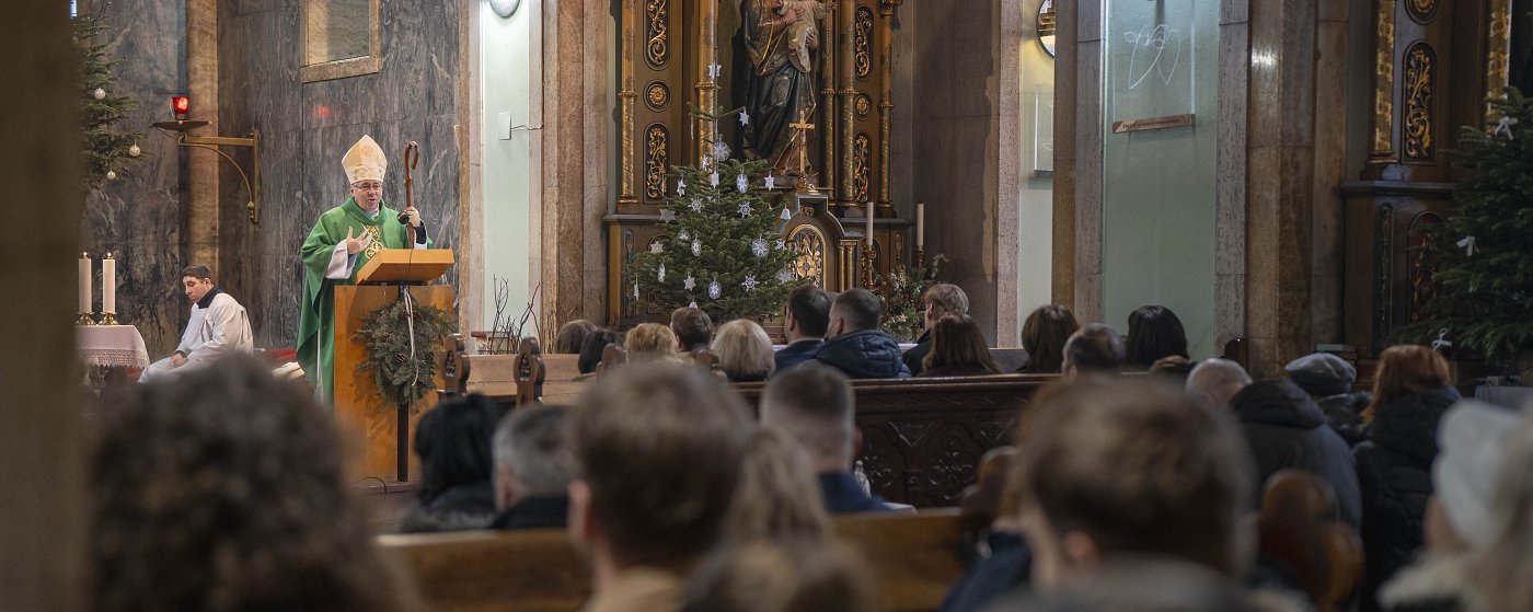 Pripájame sa ku gratulantom: Biskup Ján Kuboš jubiluje
