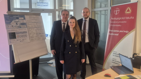 Pedagogická fakulta KU prezentovala inovatívne využitie AI vo vzdelávaní na odbornom seminári MŠ VVaM a OECD