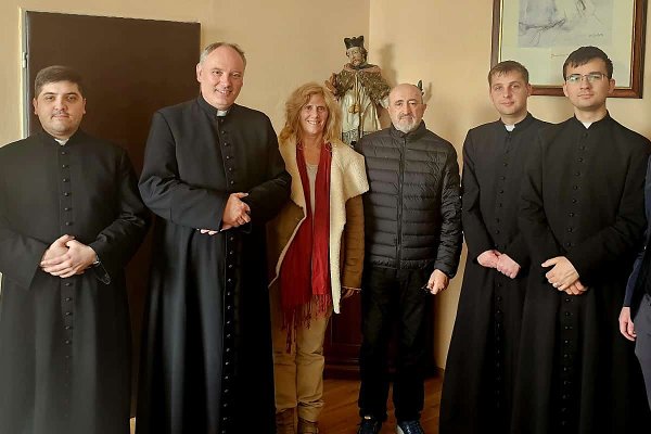 Teologický inštitút privítal excelentných profesorov z Argentíny a Španielska