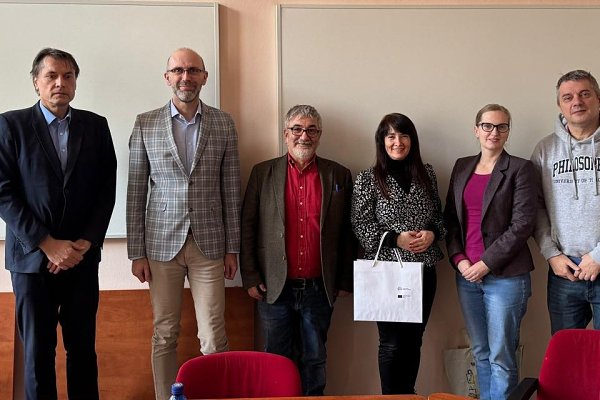 Stretnutie v Prahe: Univerzity zo stredoeurópskeho priestoru posilňujú spoluprácu: nové príležitosti pre študentov a odborníkov