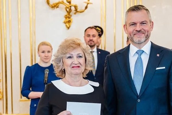 Prezident vymenoval nových profesorov. Medzi vymenovanými je aj prof. Zlatica Hulová z PF KU