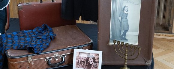 Deň pamiatky na holokaust: Výzva na pamäť, reflexiu a hľadanie odpustenia. Vzácnosť  Teologického inštitútu