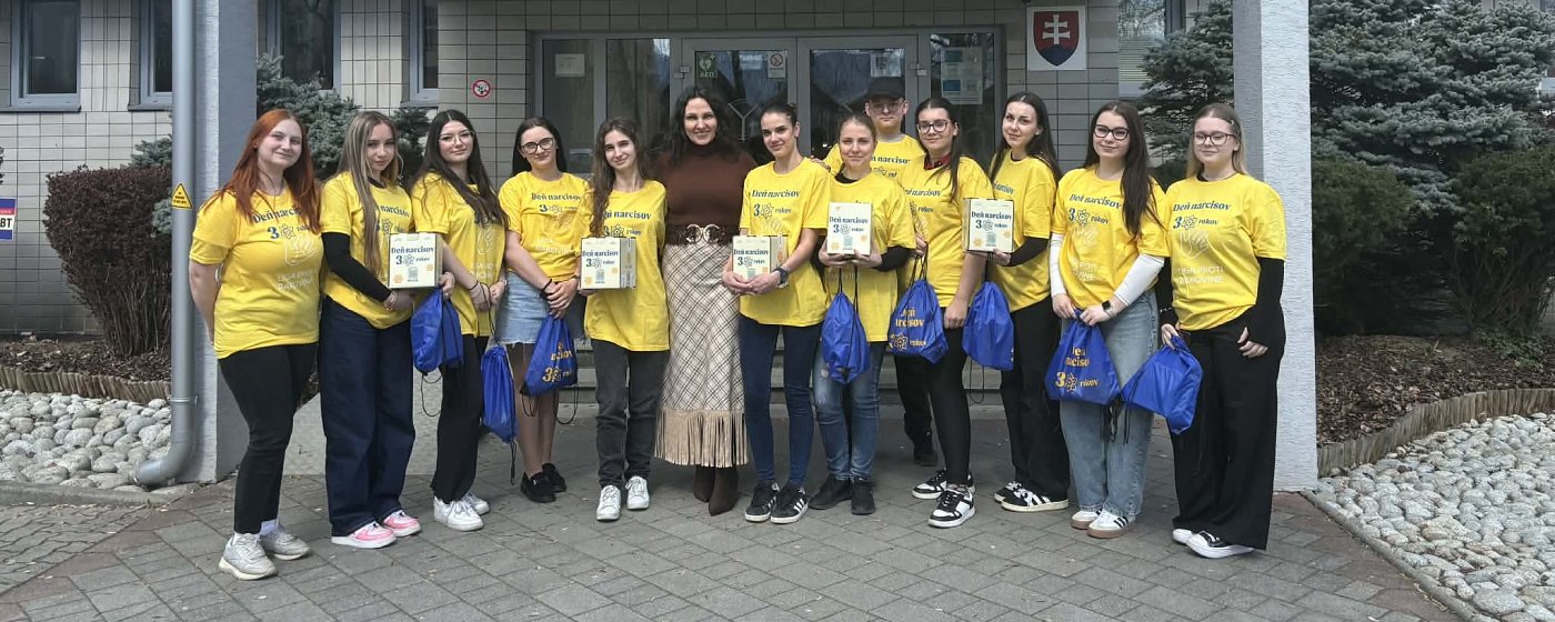 Študenti ošetrovateľstva na Deň narcisov opäť v uliciach Ružomberka