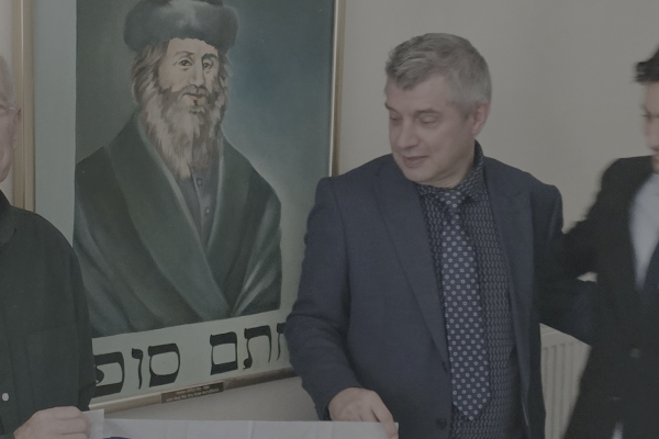 Židovská kultúra ožíva: Putovanie za tradíciou od historických pamiatok po akademické diskusie s profesorom Soferom, veľvyslancom Izraela a medzinárodnou spoluprácou