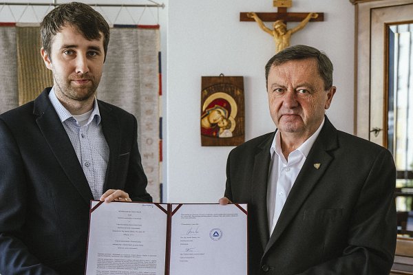 KU podpísala Memorandum o spolupráci s Cirkevnou spojenou školou v Dolnom Kubíne