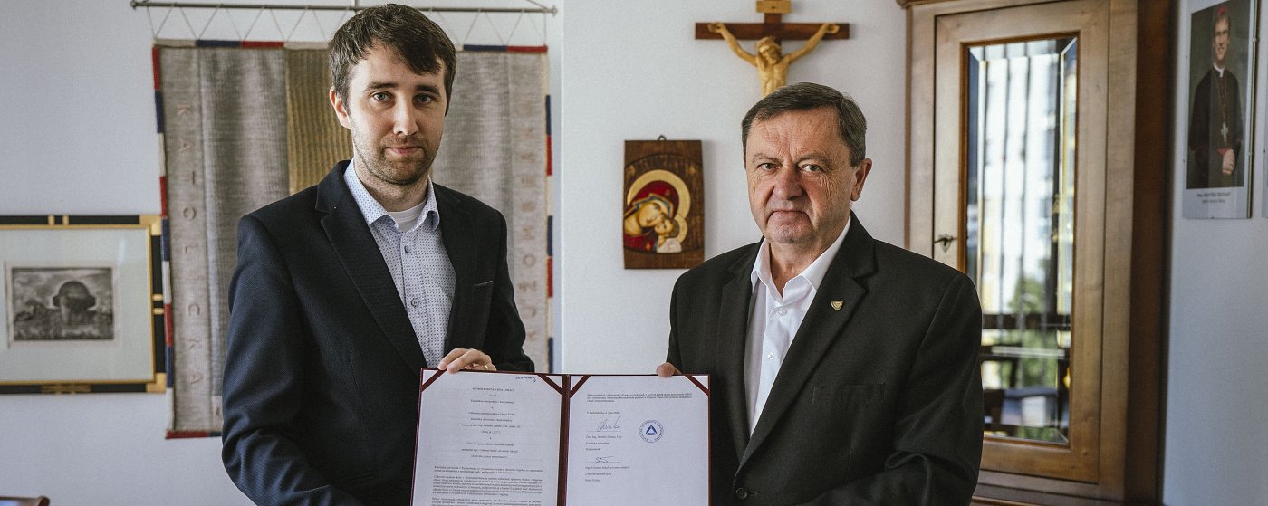 KU podpísala Memorandum o spolupráci s Cirkevnou spojenou školou v Dolnom Kubíne