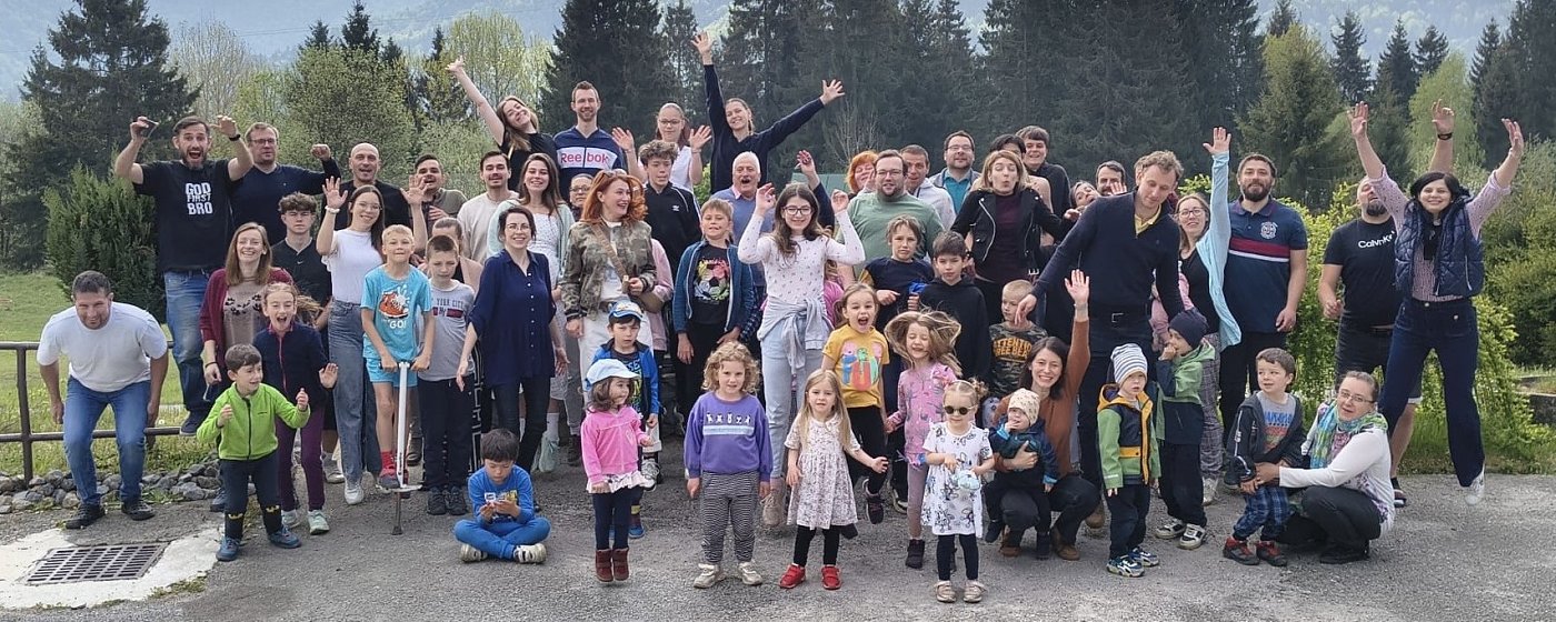 „Naše postolstvo je rovnaké, chceme ohlasovať a prinášať evanjelium všade tam, kde si nás Boh povolá,“ hovorí Gabriel Fidrik zo Spoločenstva KU