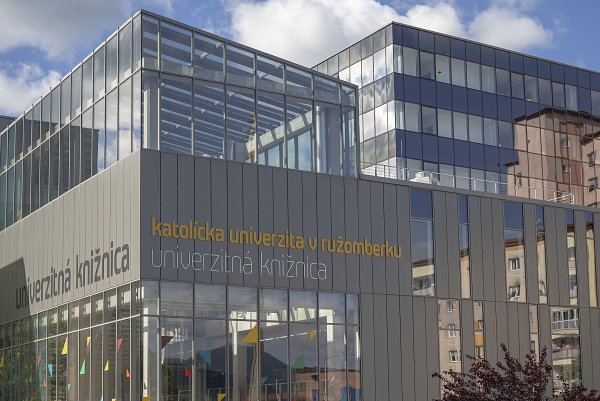 Katolícka univerzita v hodnotení VER 2026 potvrdila medzinárodne uznávanú kvalitu tvorivej činnosti