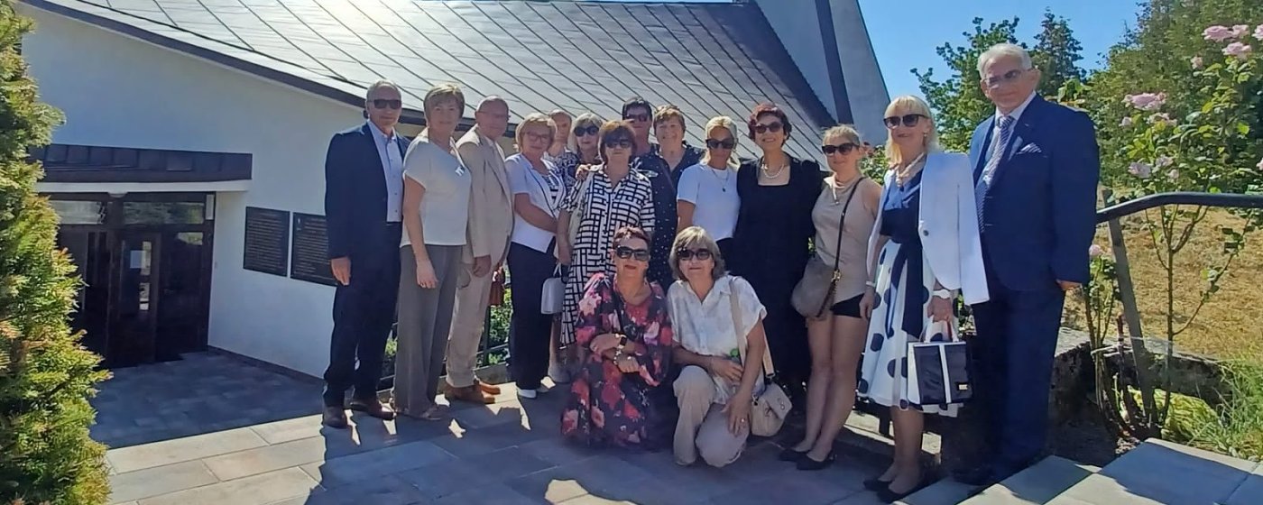 Vedenie a zamestnanci KU sa zúčastnili pietnej spomienky v rodisku biskupa Mons. Rudolfa Baláža – spoluzakladateľa KU