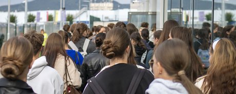 KU na cestách za stredoškolákmi aj kariérnymi poradcami. Pozrite si, kde nás môžete stretnúť