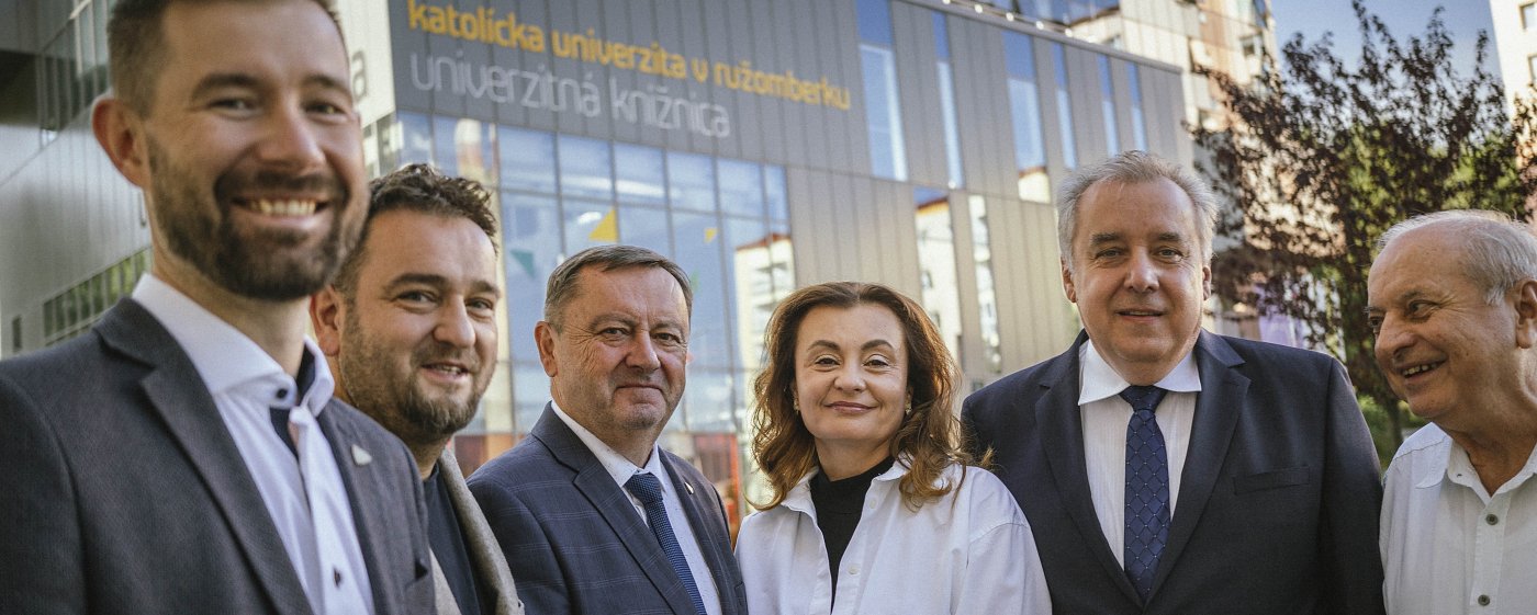 Ako uplynulých osem rokov zmenilo univerzitu? Prečítate si o tom v dokumente Impact Report KU