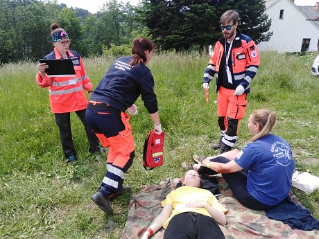 Študenti FZ KU na záchranárskej súťaži