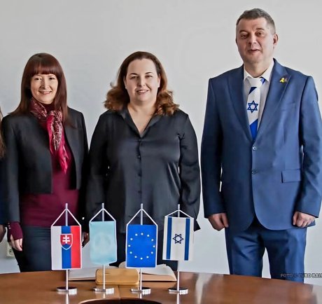 doc. Martina Pavlíková, Dr. Rivka Rosenber a prof. Roman Králik