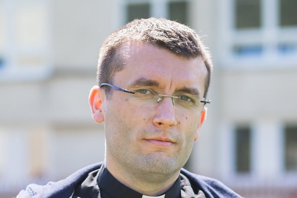 František, absolvent študijného programu katolícka teológia